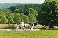 terras in boomgaard